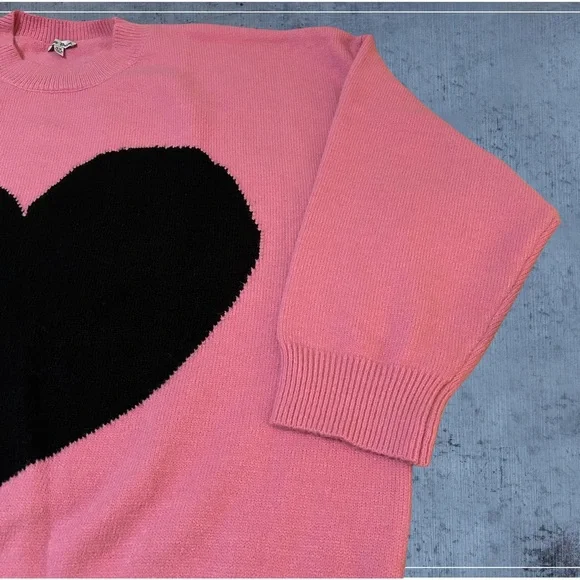 NWOT! WHITE BIRCH, WOMENS 3X LONG SLEEVE PULLOVER PINK SWEATER W/BLACK HEART. - Picture 3 of 14
